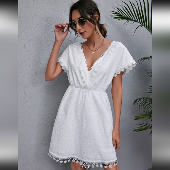 NWOT SHEIN Swiss Dot Backless Guipure Lace Trim Dress. White. Size M. - Picture 2 of 13